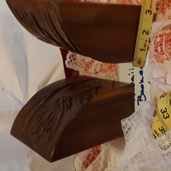 Hawaii Wood Book Ends - Picture 4 of 9